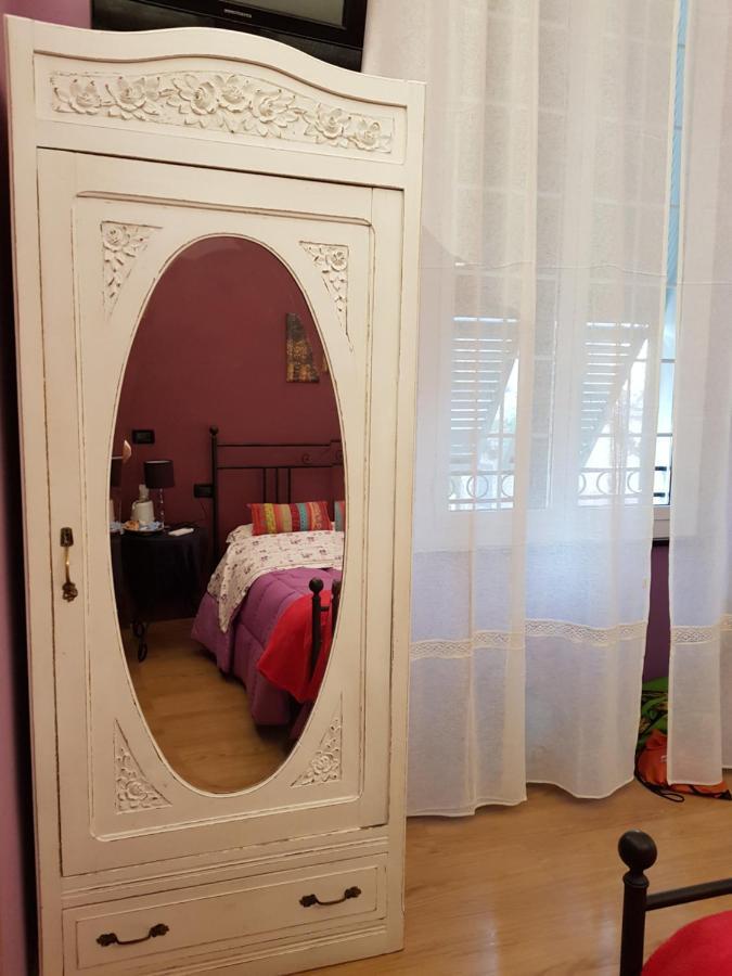 Ghiro Ghiotto Bed and Breakfast Pietra Ligure Buitenkant foto