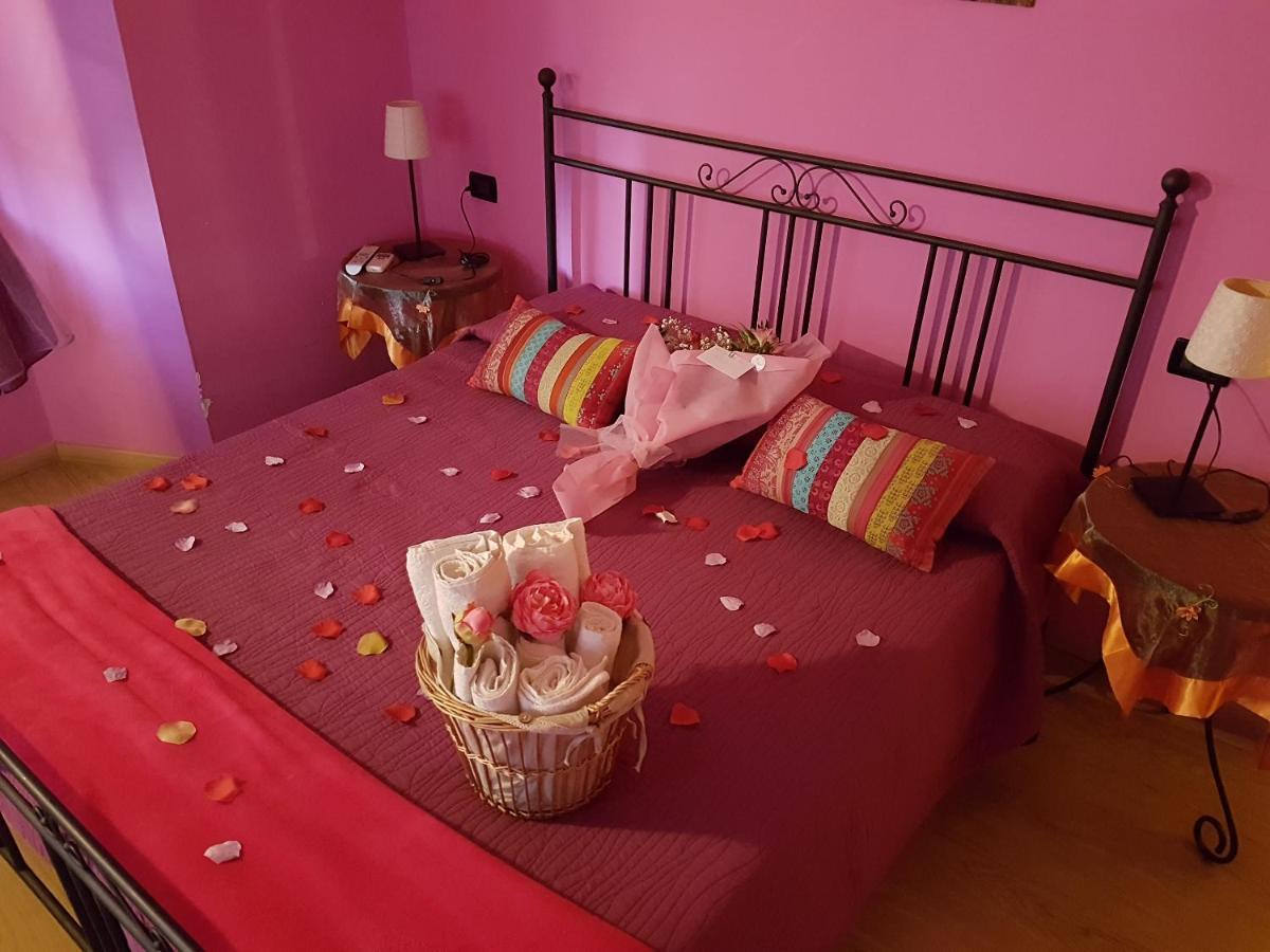 Ghiro Ghiotto Bed and Breakfast Pietra Ligure Buitenkant foto