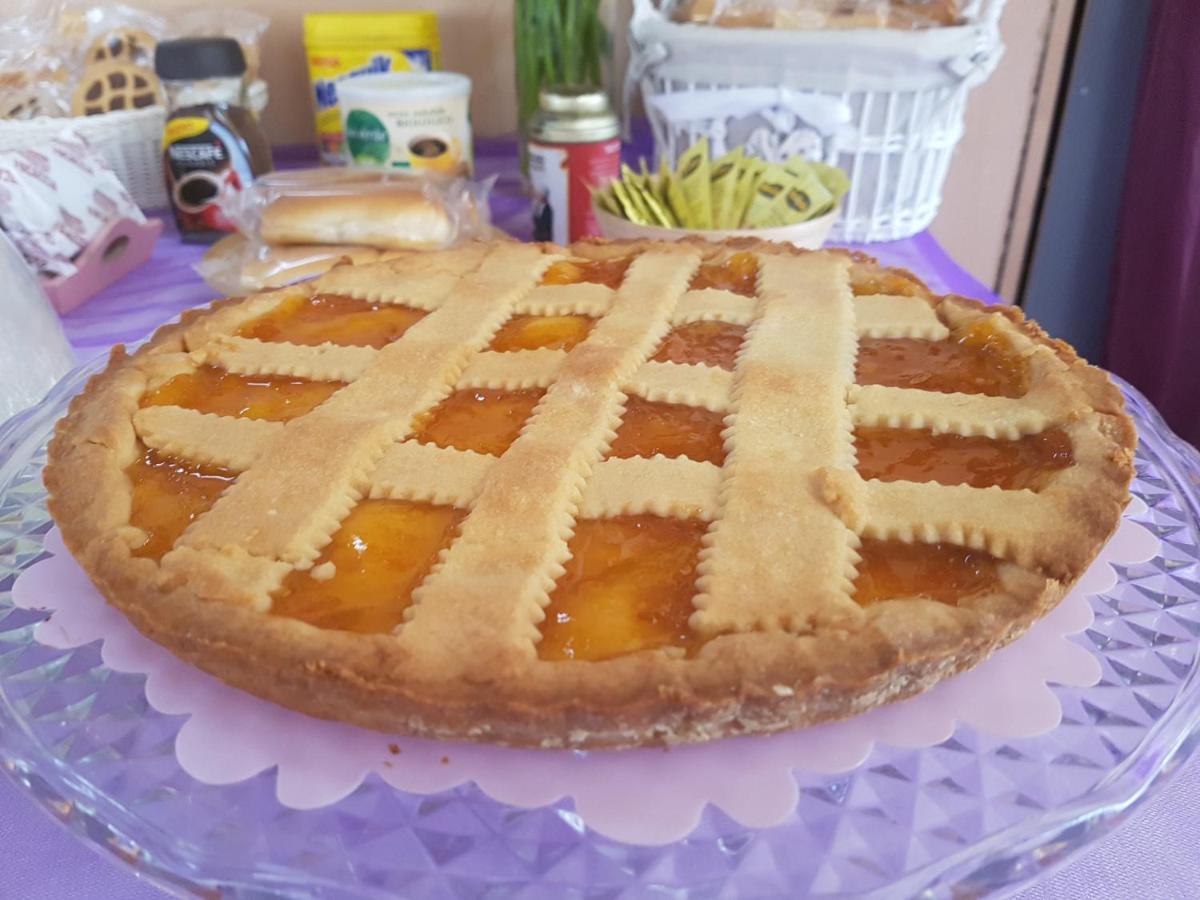 Ghiro Ghiotto Bed and Breakfast Pietra Ligure Buitenkant foto