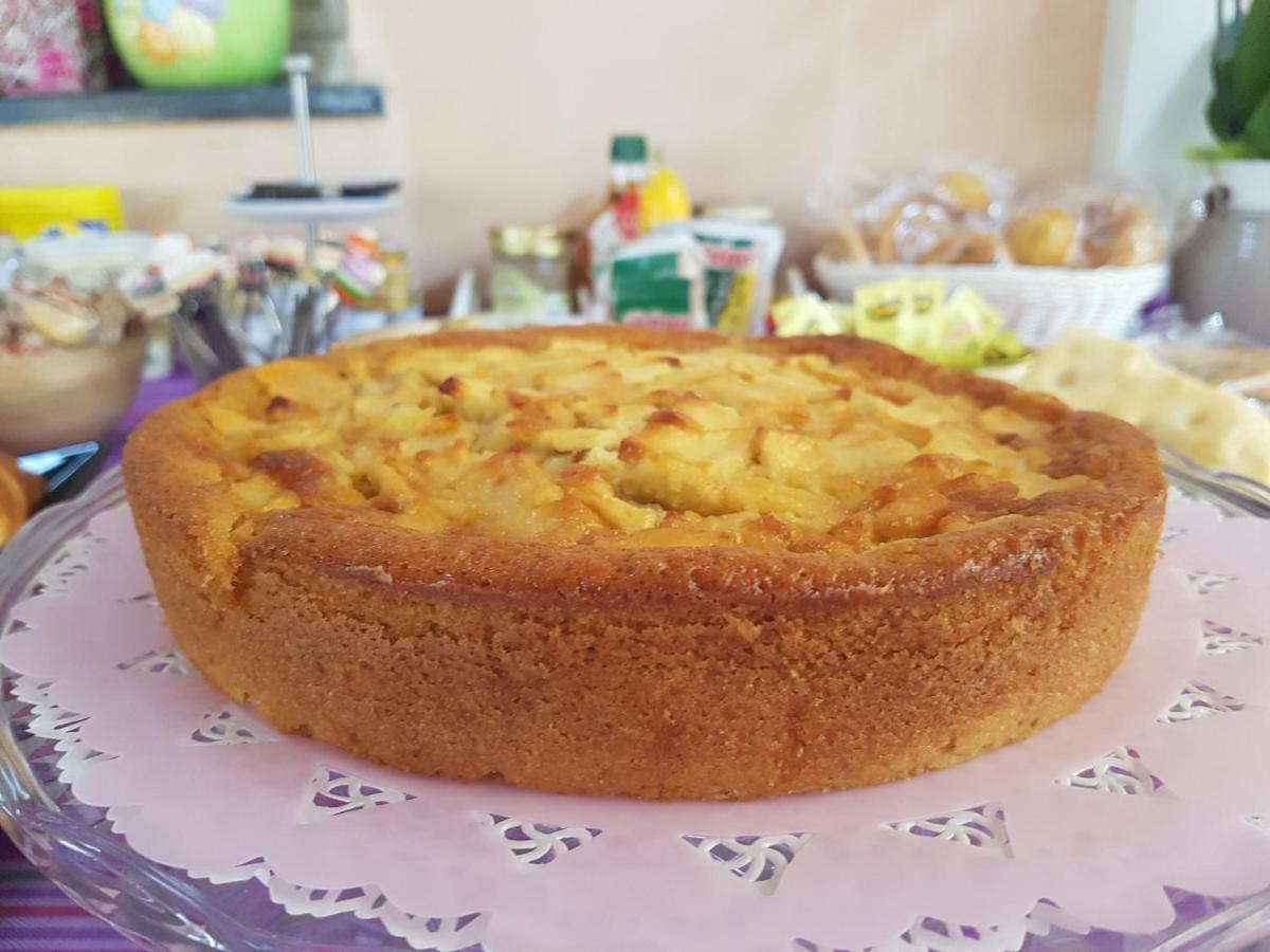 Ghiro Ghiotto Bed and Breakfast Pietra Ligure Buitenkant foto