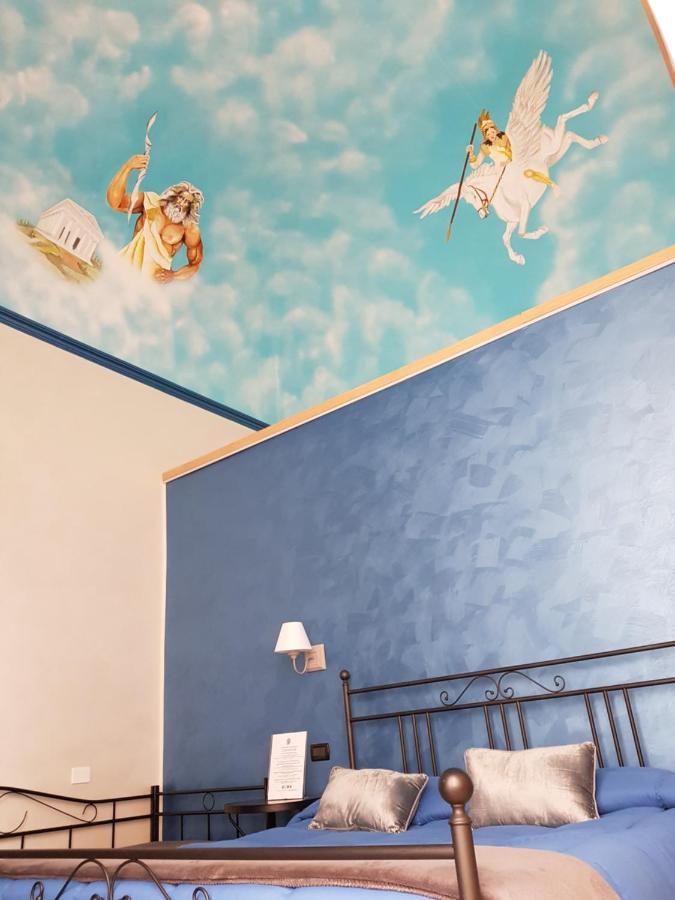 Ghiro Ghiotto Bed and Breakfast Pietra Ligure Buitenkant foto