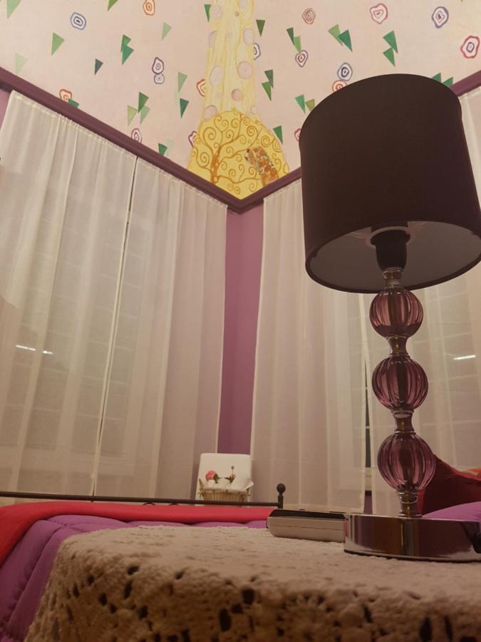 Ghiro Ghiotto Bed and Breakfast Pietra Ligure Buitenkant foto