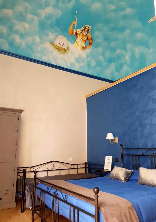 Ghiro Ghiotto Bed and Breakfast Pietra Ligure Buitenkant foto
